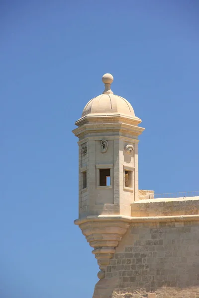 La Guardiola tower in Senglea, Malta. Three cities most attraction place — Stock Photo, Image