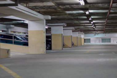 Garaj Park alışveriş merkezinde inşa