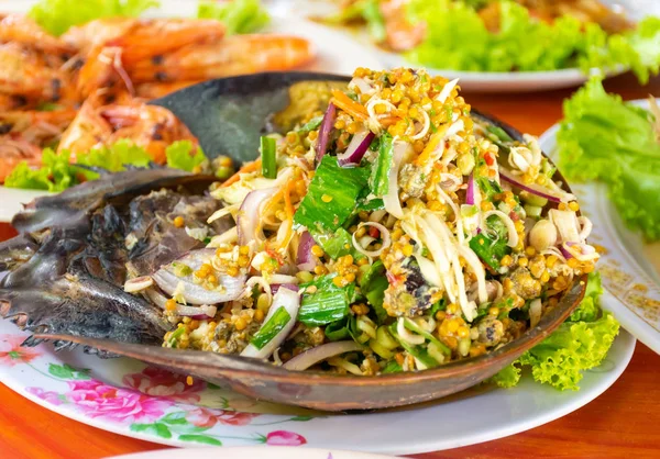 at nalı yengeci baharatlı yumurta