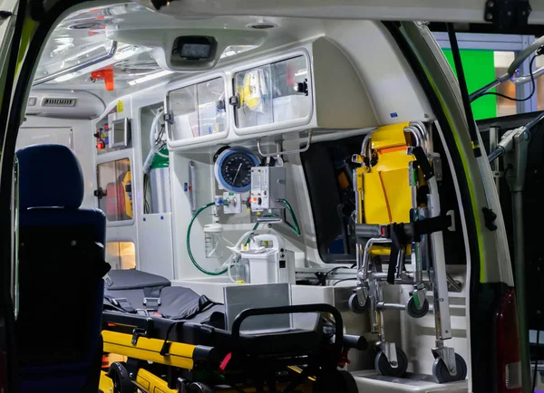 生命の救助の緊急車のインテリア — ストック写真