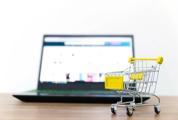 Online shopping cart sell of ecommerce convenience