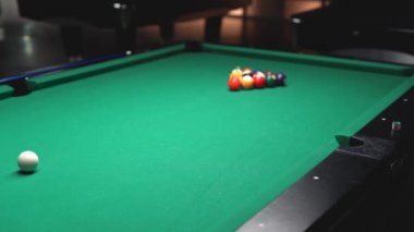 Bilardo topları güzel taraflar slayt