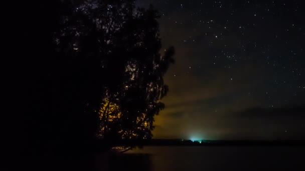 Звёздное небо над озером. Временной интервал 42 — стоковое видео