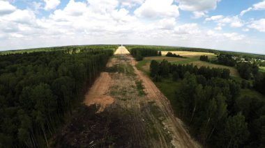 Güç hatları montajı. Uzun mesafe elektrik iletim