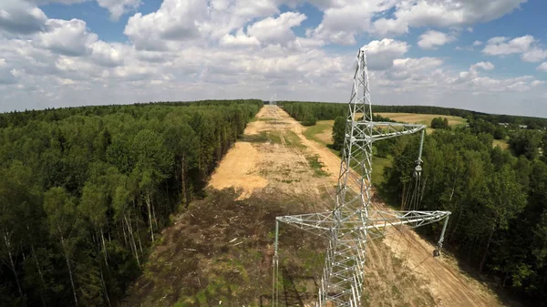 Aerial transmission line. Long distance electricity transmission