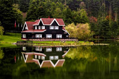 GOLE YANSIYAN EV MANZARASI