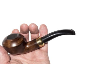Ahşap beyaz arka plan üzerinde elinde sigara boru yapılmış.