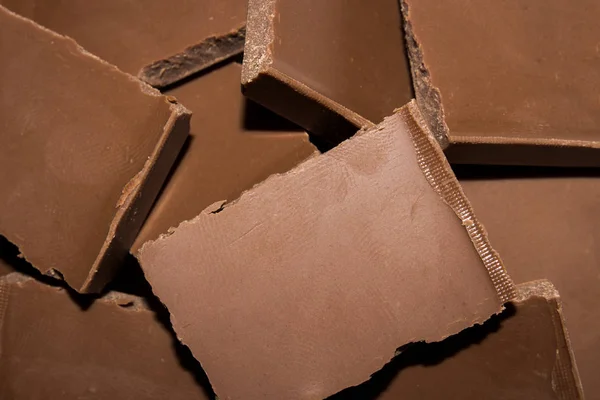 Tejcsokoládé Törött Szelet Csokoládé Felső View Milk Háttér — Stock Fotó