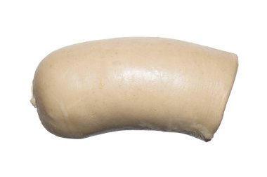 Beyaz arkaplanda karaciğer sosisi.