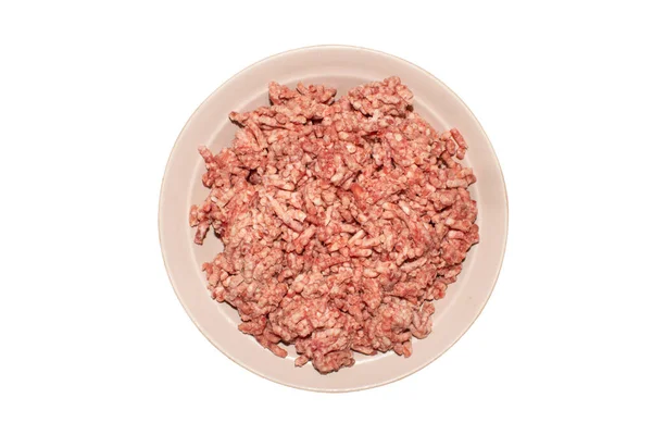 Darált Hús Fehér Alapon Izolált Tányéron — Stock Fotó