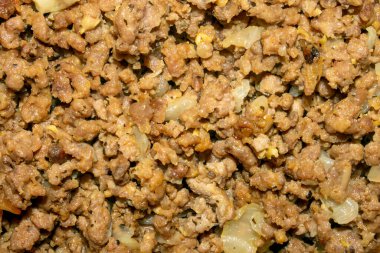 Kızarmış soğanlı kıyma. Kıymalı kızarmış arka plan..