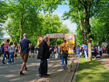 Aileler, genç ve yaşlılar sokak yemekleri festivaline geliyor