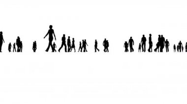 3B Yürüyen Kalabalık Canlandırma Silueti 4K çözünürlüğü Beyaz Arkaplan