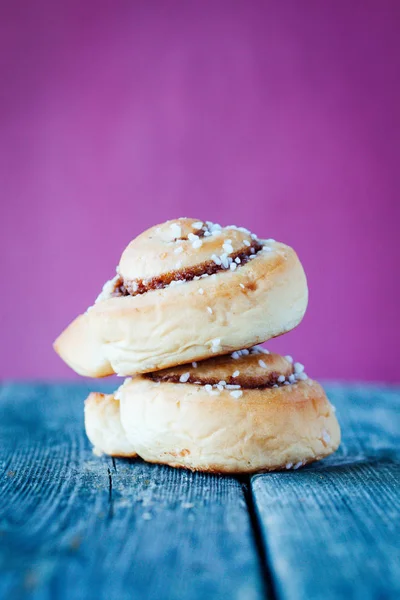 Cinnamon Buns Wooden Background Close — Stock Photo, Image