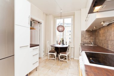 iç arka plan üzerinde süslü mutfak