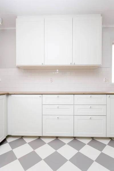 Beyaz Mutfak Tezgah Üstü Temiz Çağdaş Bir Detay — Stok fotoğraf