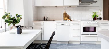 gri karo döşeme ile süslü mutfak iç bayrağı