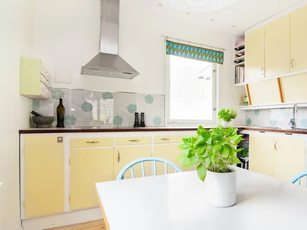 Teapot Kitchen Counter Background — Stock Photo, Image