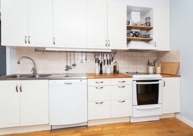 Mutfak tezgahı ve mutfak üniteleri.