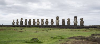 Moai heykeller Paskalya Adası, Şili