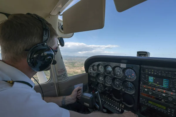 Пилот Летающий Лёгкий Самолет — стоковое фото