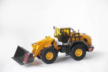 Model iş makinesi, kepçe