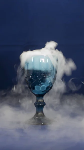 beyaz duman cam bard akan