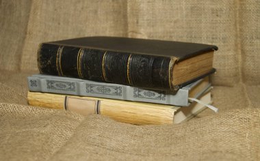 Eski tarihlerinin eski kitaplar