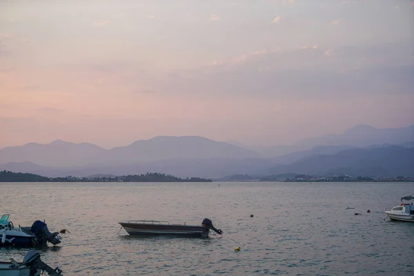 Hora Noite Quando Luz Dia Desapareceu Fethiye Barcos Praia — Fotografia de Stock