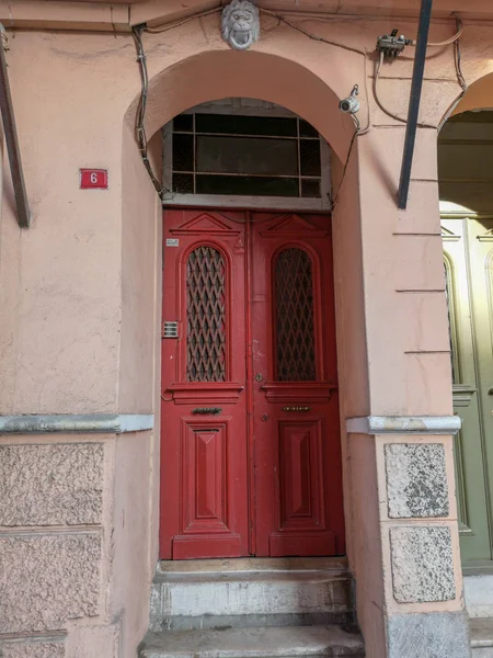 İstanbul Balat, Türkiye'de eski kapılar