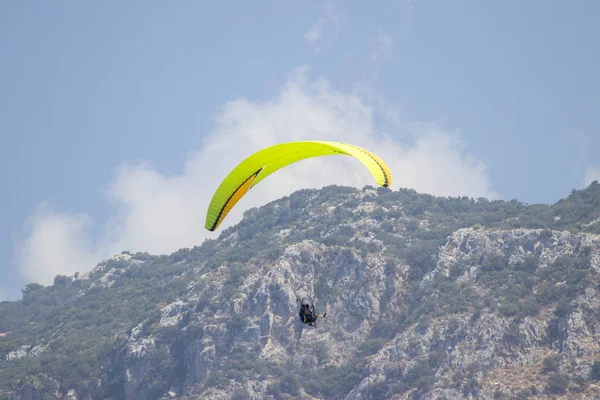 Gleitschirmfliegen Oludeniz Fethiye Mugla Türkei — Stockfoto