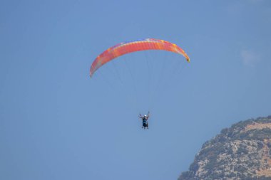 Oludeniz'de Yamaç Paraşütü, Fethiye, Muğla, Türkiye