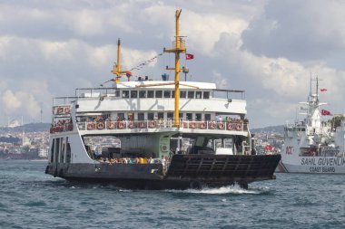 İstanbul, Türkiye Boğaz'da faaliyet gösteren yolcu feribotları