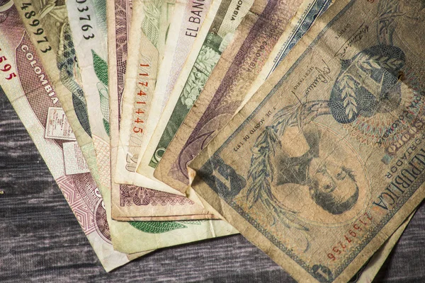 Colombiaanse Valuta Verscheidenheid Van Oude Colombia Bankbiljetten Tafel — Stockfoto