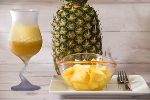 Tropical Fruit Pineapple Ananas Comosus Delicious Juice Presented Thin Pieces — Stock Photo, Image