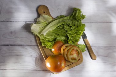 zengin ve taze salata için malzemeler