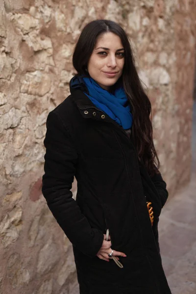 Kışın güzel kadın