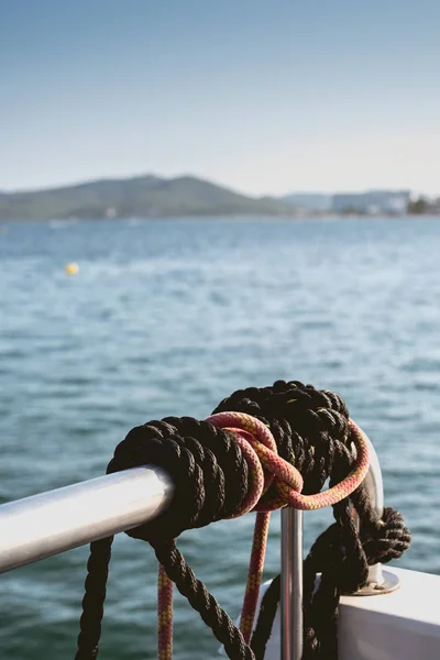 Штерн Корабля Веревки Узлы — стоковое фото