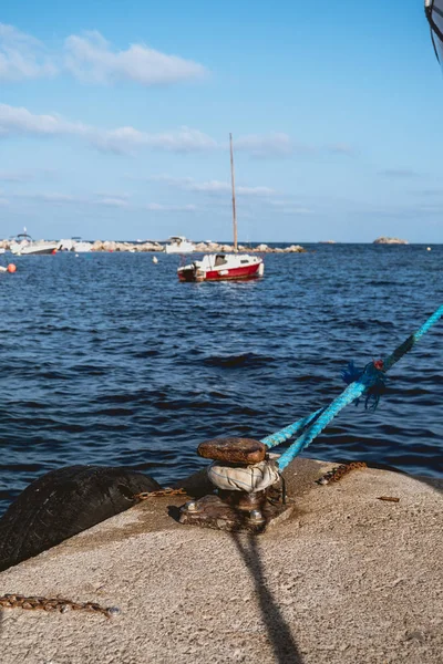 Bağlantı noktası Ibiza, İspanya bir tekne bağlama
