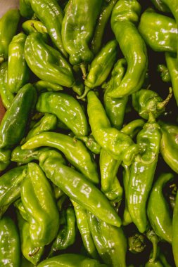 Valensiya orchard üzerinden taze yeşil biber