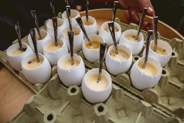 Garson servis yumuşak yumurta