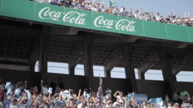 Elche, İspanya - 13 Ekim 2019: futbol dostluk maçı, Arjantin 6 - Ekvador 1, Arjantin taraftarları kutlama, coşku