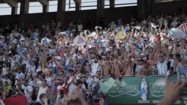 Elche, İspanya - 13 Ekim 2019: futbol dostluk maçı, Arjantin 6 - Ekvador 1, Arjantin taraftarları kutlama, coşku