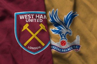 Pringsewu, Lampung; 19 Eylül 2025; West Ham futbol kulübü logosu dokuması kıvrımlı kumaş Crystal Palace ilk lig maçı