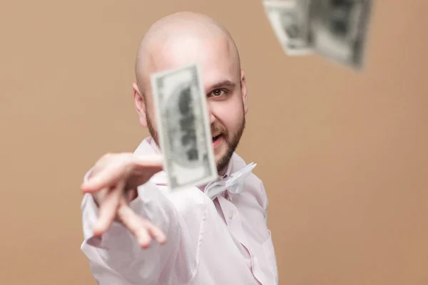 Feliz Bonito Meia Idade Careca Barbudo Empresário Camisa Branca Jogar — Fotografia de Stock