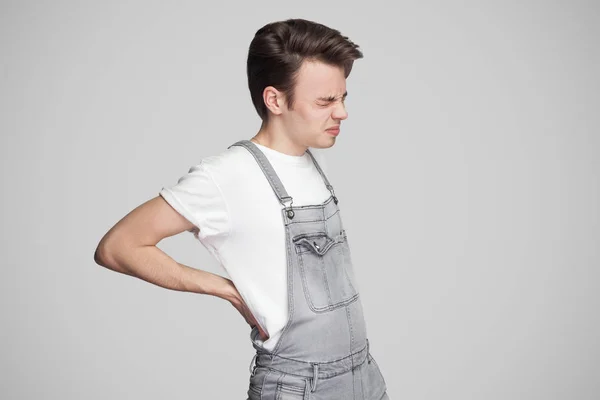 Retrato Homem Doença Infeliz Com Forte Dor Nas Costas Pressionando — Fotografia de Stock