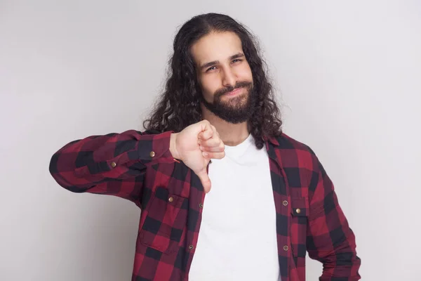 Retrato Homem Bonito Infeliz Com Barba Cabelo Encaracolado Longo Preto — Fotografia de Stock