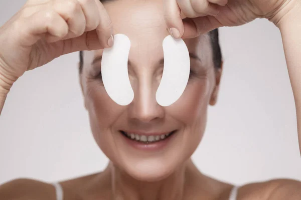 Middle Aged Woman White Hydrogel Patches Lifting Wrinkle Collagen Effect — Stock Photo, Image