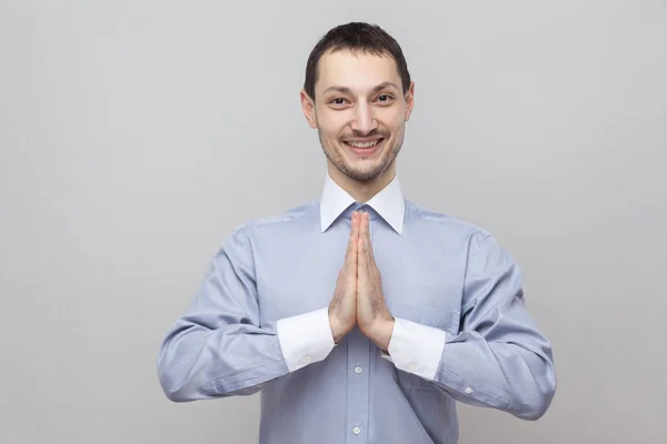 Retrato Hombre Negocios Feliz Con Las Manos Palma Mano Mirando — Foto de Stock