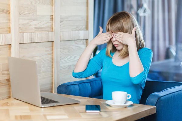 Emotional Scared Businesswoman Blue Blouse Sitting Cafe Laptop Covering Eyes — Stock Photo, Image